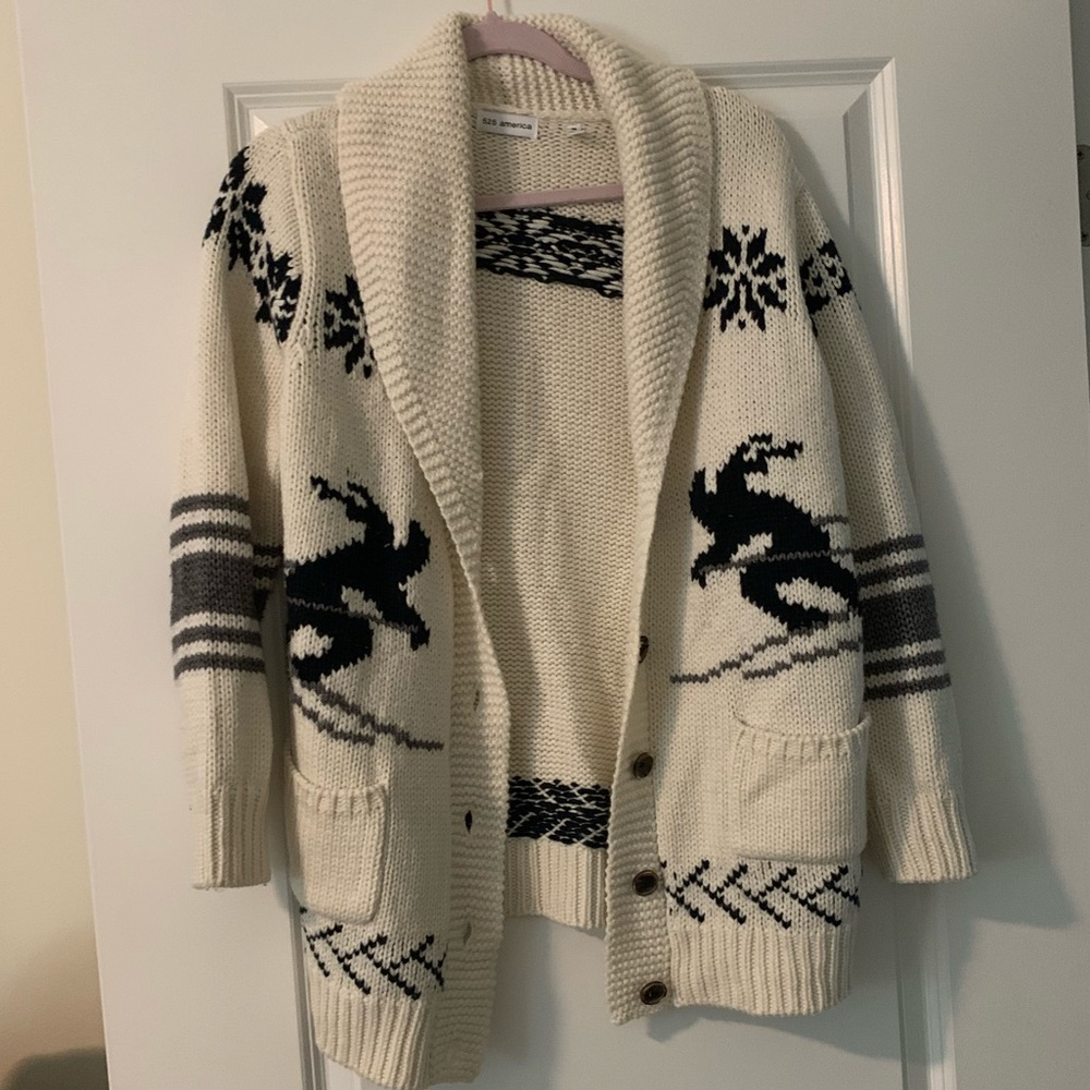 525 America Sweater. Size M. Worn maybe twice